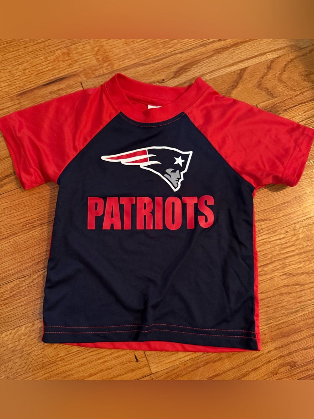 New England Patriots Child's Baby T-Shirt tee Size 18 month NFL Team Apparel